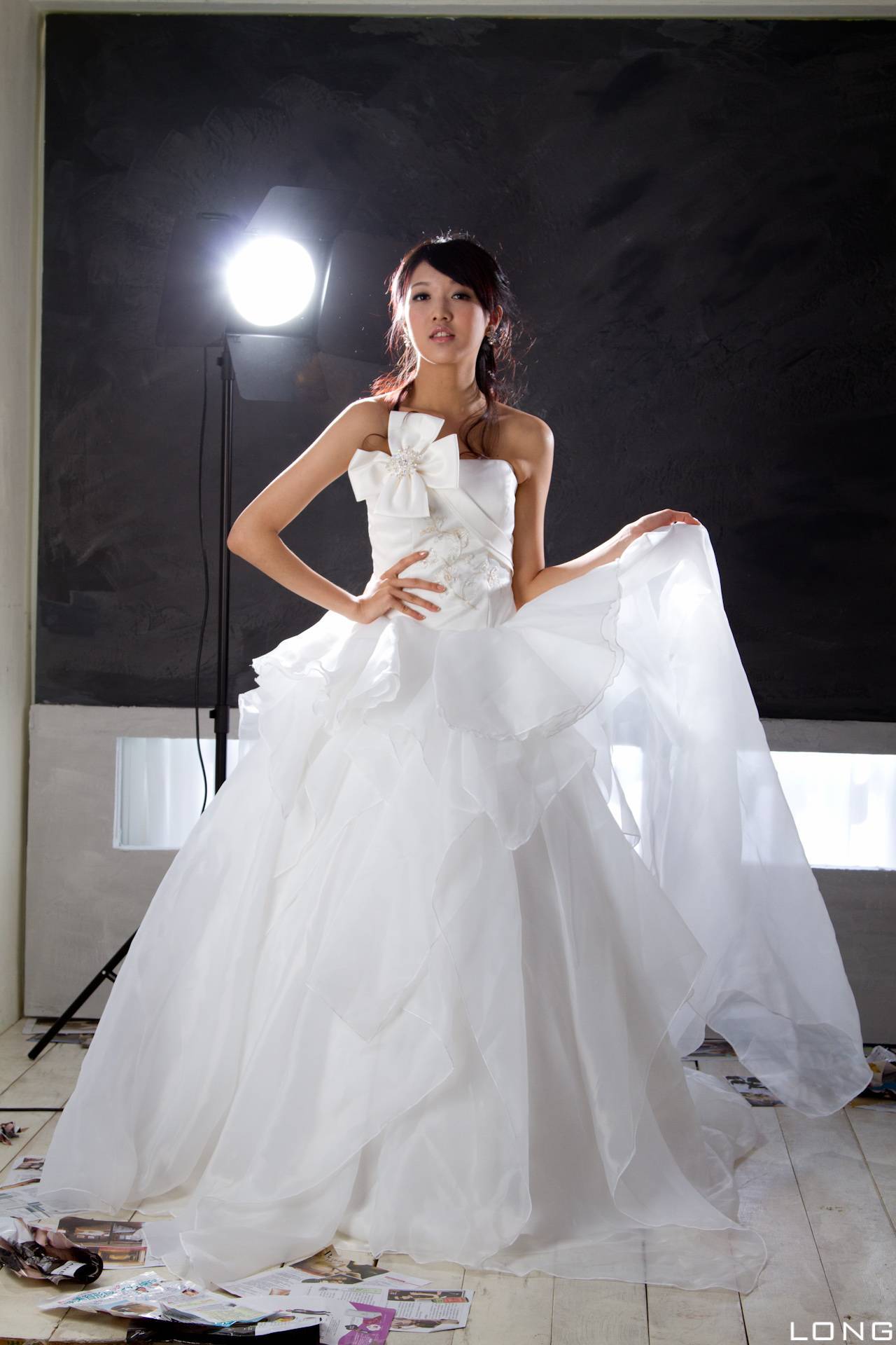 Studio Photo] Jill Weiting's white wedding dress